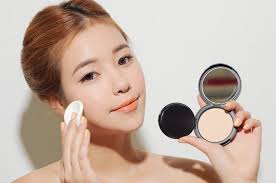 cách dùng kem chống nắng khi trang điểm